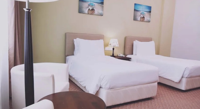 Двухместный номер Deluxe The Regency Waterfront Hotel