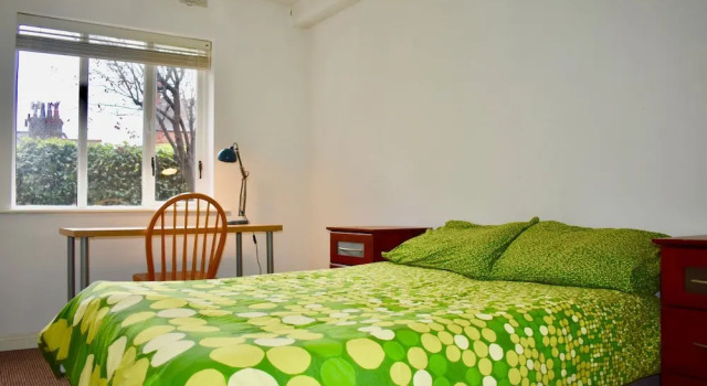 Convenient 2 Bedroom House in South Dublin, Забронировать Дом для отпуска Виллы Дублина, рядом с Royal College of Surgeons in Ireland, Вилла
