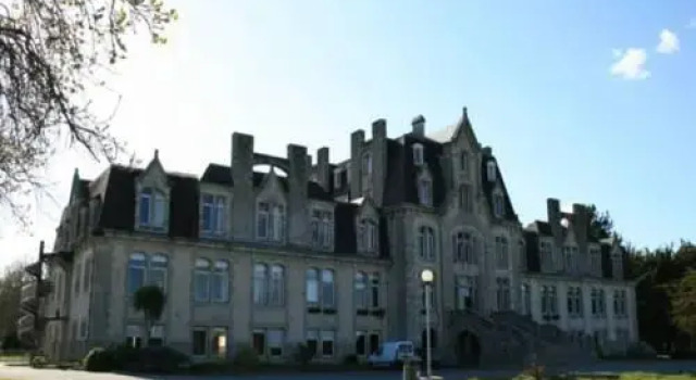Domaine du Dourdy, Забронировать Отель Отели Finistère с парковкой, Парковка