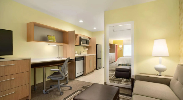 Четырёхместная студия Home2 Suites By Hilton Baton Rouge