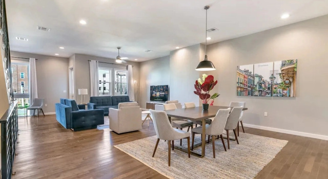 Номер Executive с 4 комнатами с балконом Bienville 4BR Stunning Townhouses Mid City