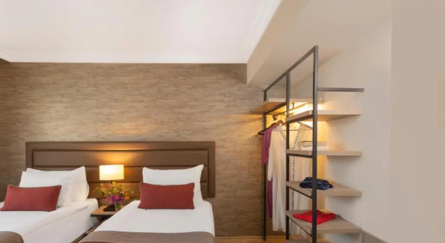 Полулюкс с видом на бассейн Pırıl Hotel Thermal&Beauty SPA