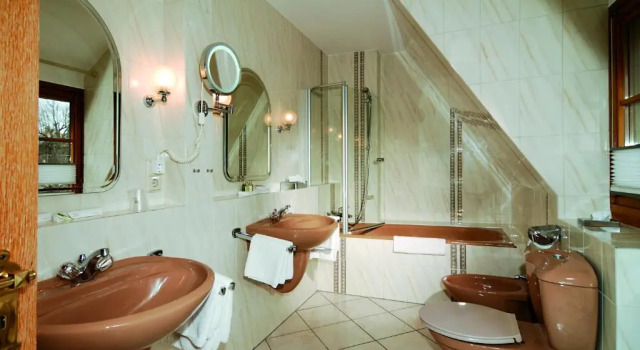 Номер Economy Burghotel