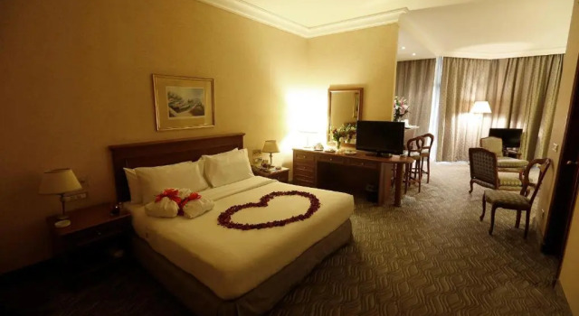 Семейный номер Standard с балконом и с видом на море Bayview Hotel Beirut