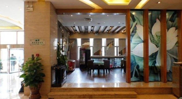 Summer Lotus Hotel Drumtower