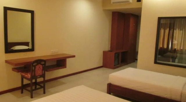 Номер Superior Man Myanmar Hotel