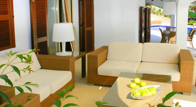Villa Increible - 5 bedroom luxury villa - Great pool and terrace area with stunning sea views, Reservar Vila Alaior Minorca