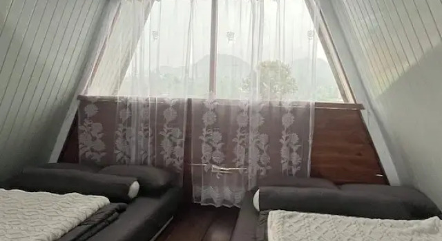 Padangsari Cabin 2, Rezervasyon Otel Dieng Kulon Central Java