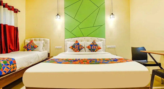 Standard huone Swarnam Hotel
