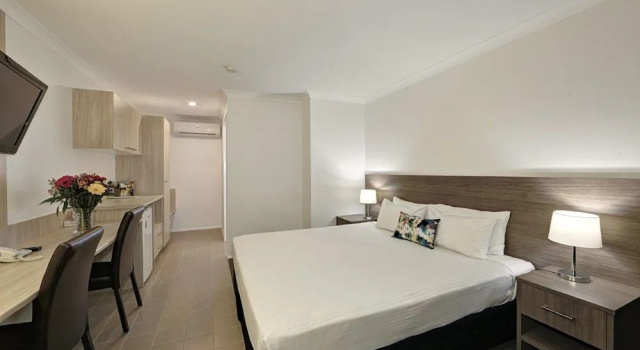 Номер Executive Comfort Inn Bert Hinkler