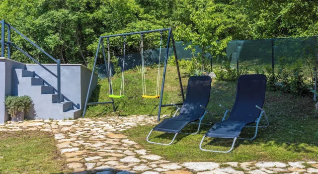 House Nado, Book Hotel Hoteller i Veljaki med parkering, Parkering