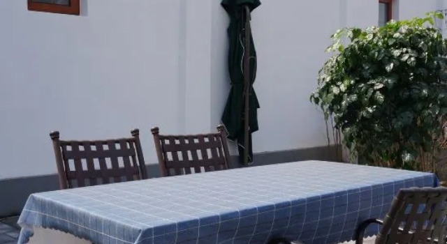 Tingqian Yuanhou Hostel