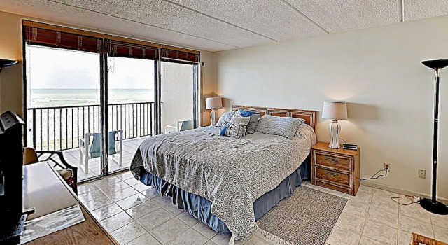 New Listing! Gulf-front W/ Pools & Gym 3 Bedroom Condo, Buchen Sie Ferienwohnung Hotels in Padre Island mit Pool, Schwimmbad