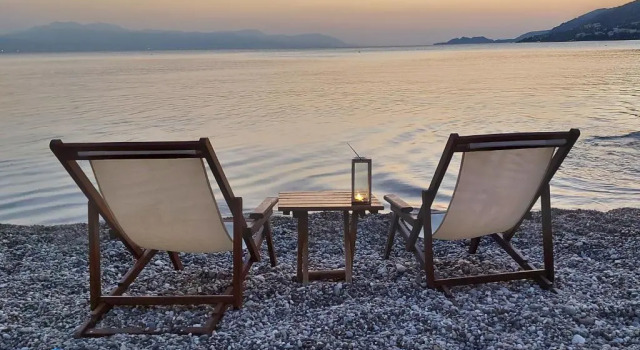 Апартаменты Onar Beachfront Residence, Loutraki