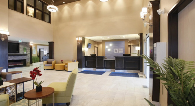 Holiday Inn Express Fort St John, an IHG Hotel, Buchen Sie Hotel Hotels in British Columbia mit Pool, Schwimmbad