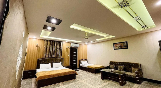 HUSNAIN RESORT by Saud khan, Забронировать Курортный отель Мансехра провинция Хайбер-Пахтунхва