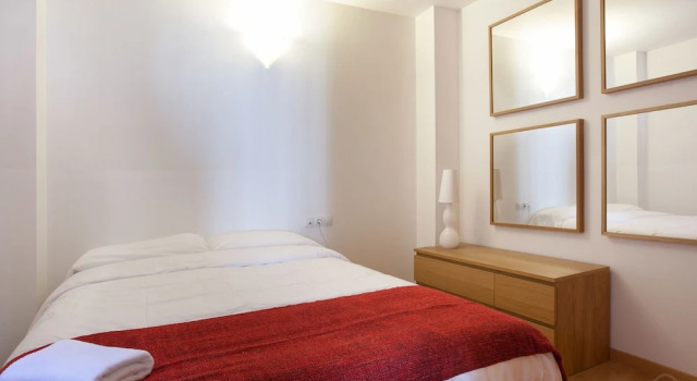 Large Guell Apartment, Забронировать Апартаменты/квартира Апартаменты Барселоны, рядом с Battlefield Live Barcelona, Апартаменты/квартира
