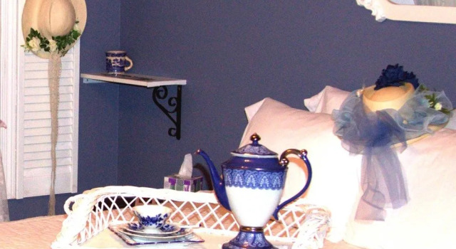 Victorian Country Inn B&B LLC, Book Bed and Breakfast Hallsville Missouri