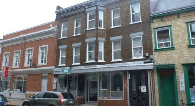 Auberge Jeunesse Planete Backpackers Hostel, Boek Hostel Hostels in Quebec city and area, Hostel