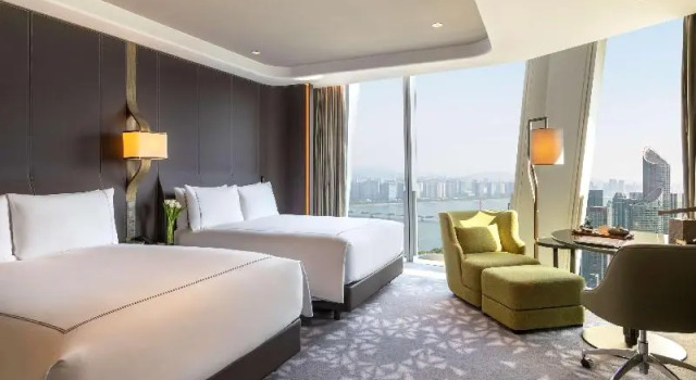 Номер Standard с видом на реку Conrad Hangzhou