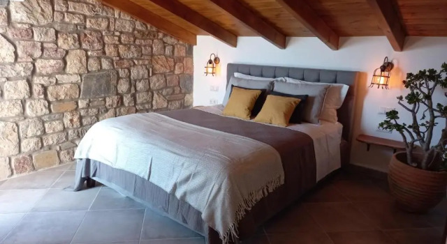 Koroni Stone House, newly built studios by the sea