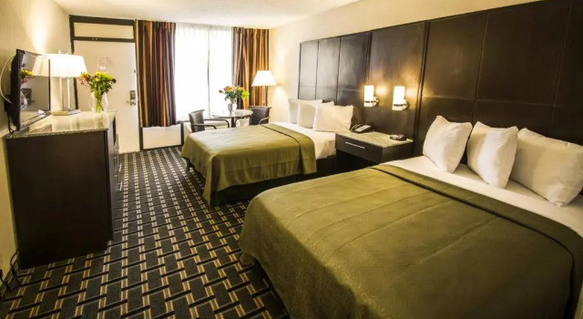 Четырёхместный номер Standard Croix Grand Hotel