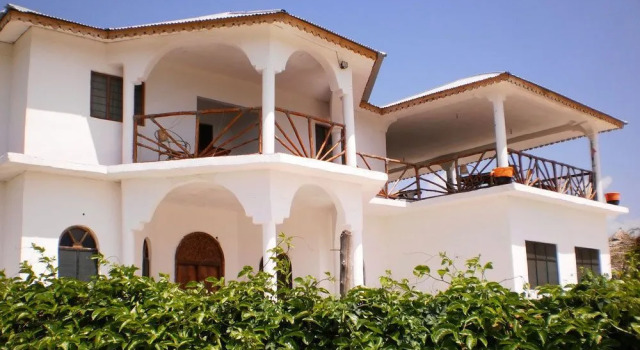 Mfumbwi Backpacker Lodge, Rezerwuj Hotel Mfumbwi 