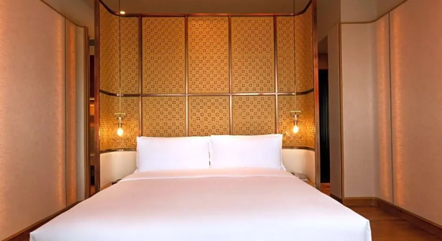 Двухместный люкс c 1 комнатой с балконом DoubleTree by Hilton Weerawila Rajawarna Resort
