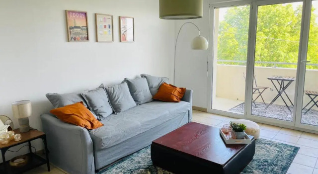 Апартаменты Appartement T2 avec balcon, lumineux, au calme.
