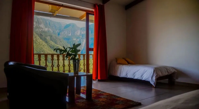 Suite i balkonem i z widokiem Gocta Andes Lodge