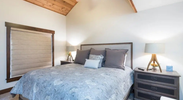 Ridgepoint at Deer Valley Resort - Three Bedroom Condo with Hot Tub #126 3 Condo, Varaa Lomakeskus Deer Valley 