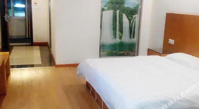 Jinlong Hotel, Varaa Hotelli Yulin Guangxi