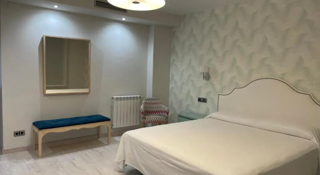 Hotel Pirineos Ainsa, Book Hotel Hotels in Aragon with Parking, Parking