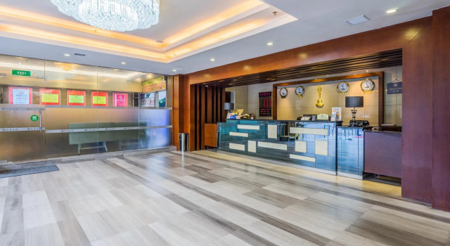 Movie Star Hotel