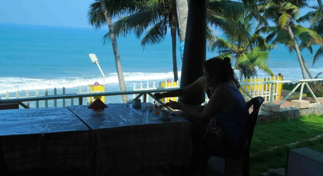 Woodhouse Beach Resort