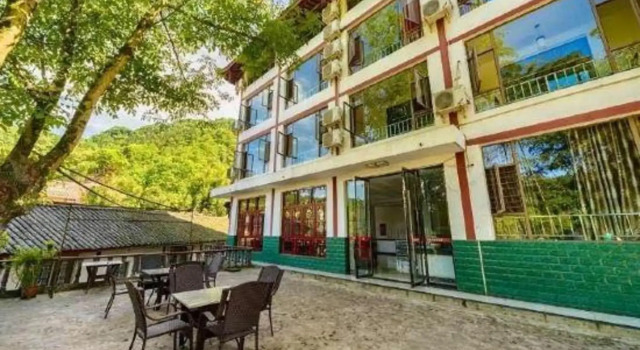 Jieya Hotel, Prenota Hotel Leshan Sichuan