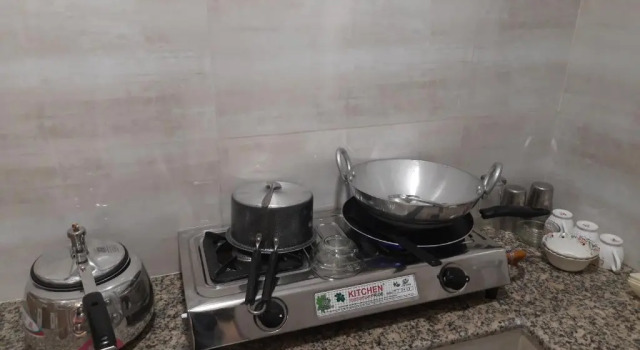 Luxurious studio apartment with attached kitchen, washroom, balcony, fridge, ac, Android led tv, wifi, in cream location of lajpat nagar 92,121,74700