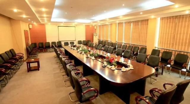 Sanhu Lake Holiday Hotel Xianning, Varaa Hotelli Xianning Hubei