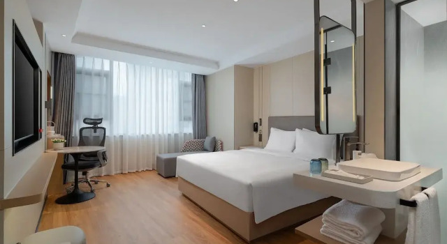 Номер Standard Holiday Inn Express Kunming Railway Station by IHG