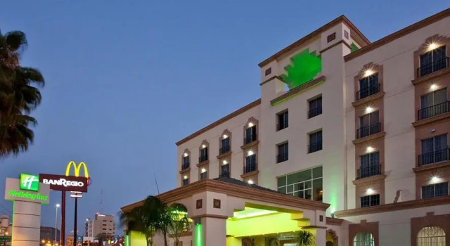 Номер Executive Holiday Inn Leon by IHG