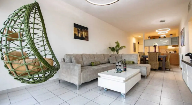 Art Apartment Near Mamila best Location 1
