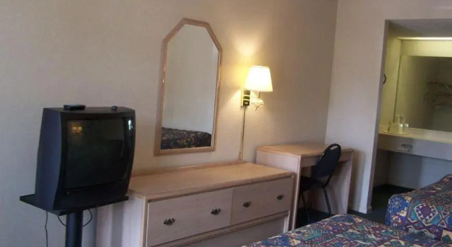 Четырёхместный номер Standard Celebration Inn