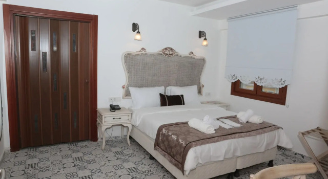 Oriella Hotel