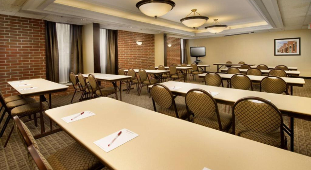Drury Inn & Suites Springfield IL, Rezerwuj Hotel Springfield Indiana