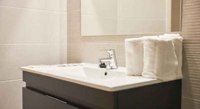 Трёхместный номер Standard с видом на бассейн Hotel Miami Calella - El de siempre, como nunca