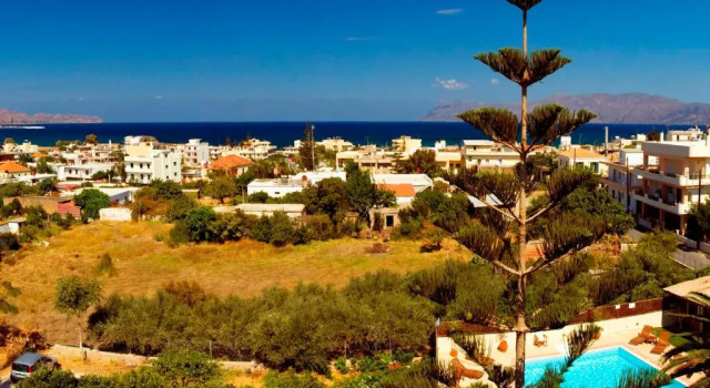 Двухместный номер Standard с видом на бассейн Kissamos Hotel