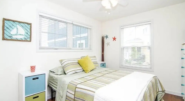 Captain`s Quarters - 179 Leeward Way, Cottage #6, Varaa Lomakoti Ottawa Illinois