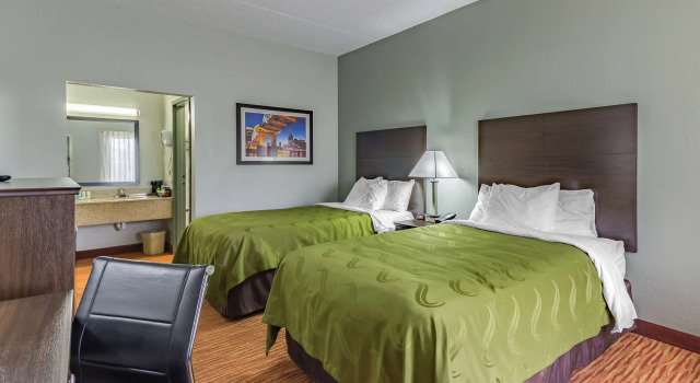 Четырёхместный номер Standard Quality Inn Goodlettsville