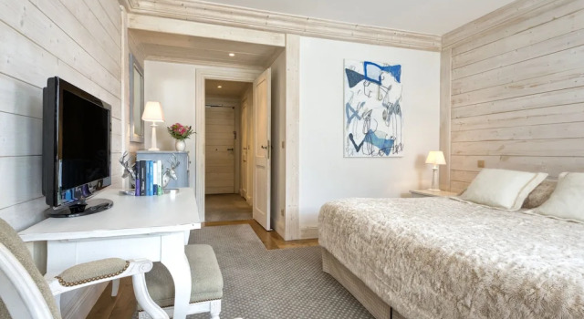 Номер Luxury с балконом Hôtel Les Barmes De lOurs