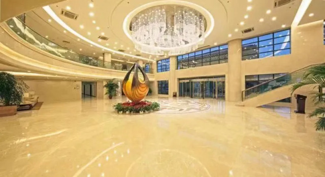 Jianguo Songhe Hot Spring Hotel, Rezerwuj Hotel Hotele 4-gwiazdkowe w Pekin, 4*